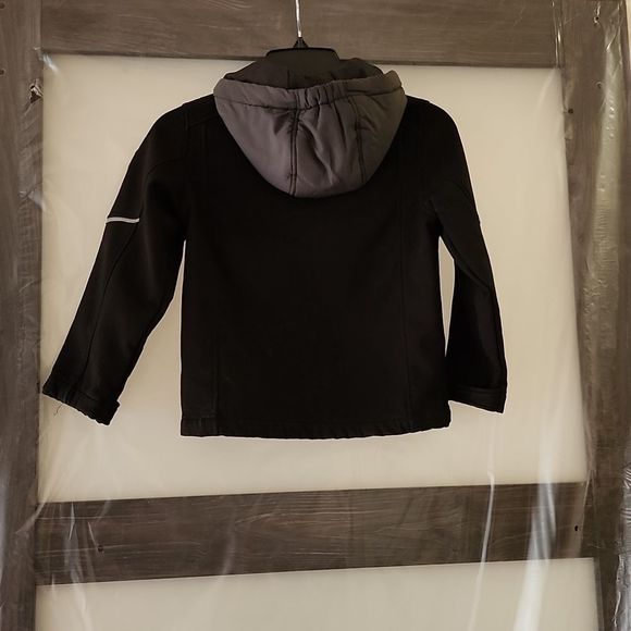 32° boys Weatherproof and Heat protection jacket - Picture 2 of 3